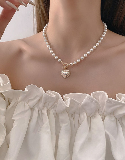 Load image into Gallery viewer, Pearl Necklace